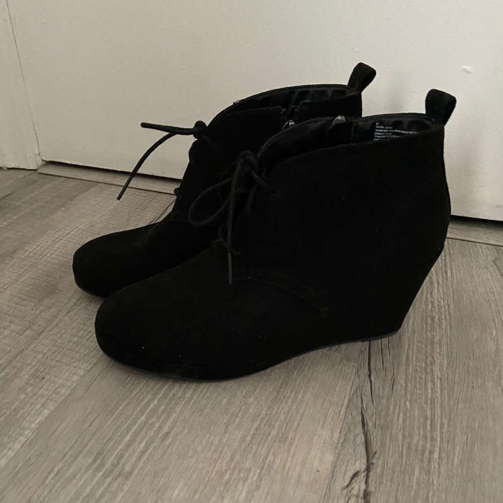 Womens booties - Picture 2 of 2